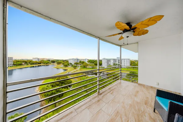 $2,550 | 3051 North Course Drive, Unit 901, Pompano Beach, FL 33069