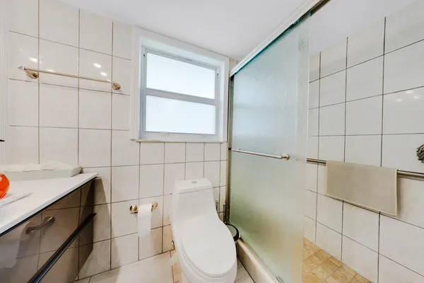 $2,550 | 3051 North Course Drive, Unit 901, Pompano Beach, FL 33069