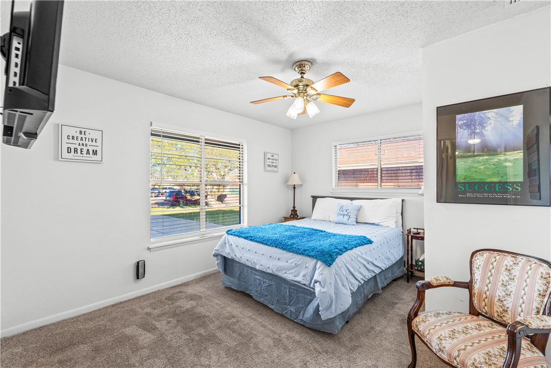 134 Daniel Moore Avenue Portland, TX 78374 - Photo 5 of 15