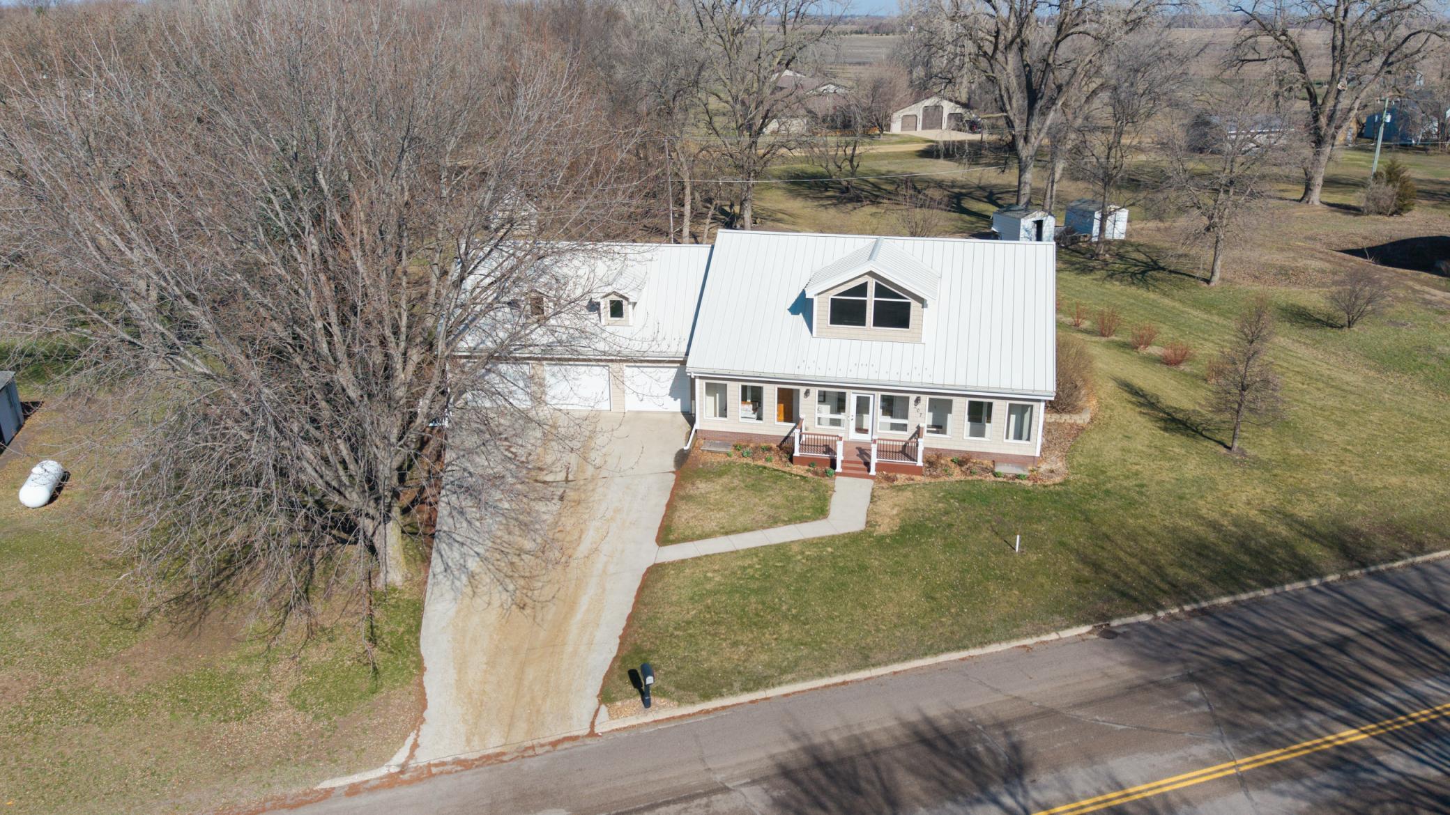 207 North Main Street Taunton, MN 56291 - Photo 29 of 42