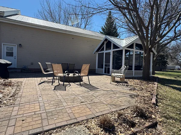 $325,000 | 207 North Main Street, Taunton, MN 56291