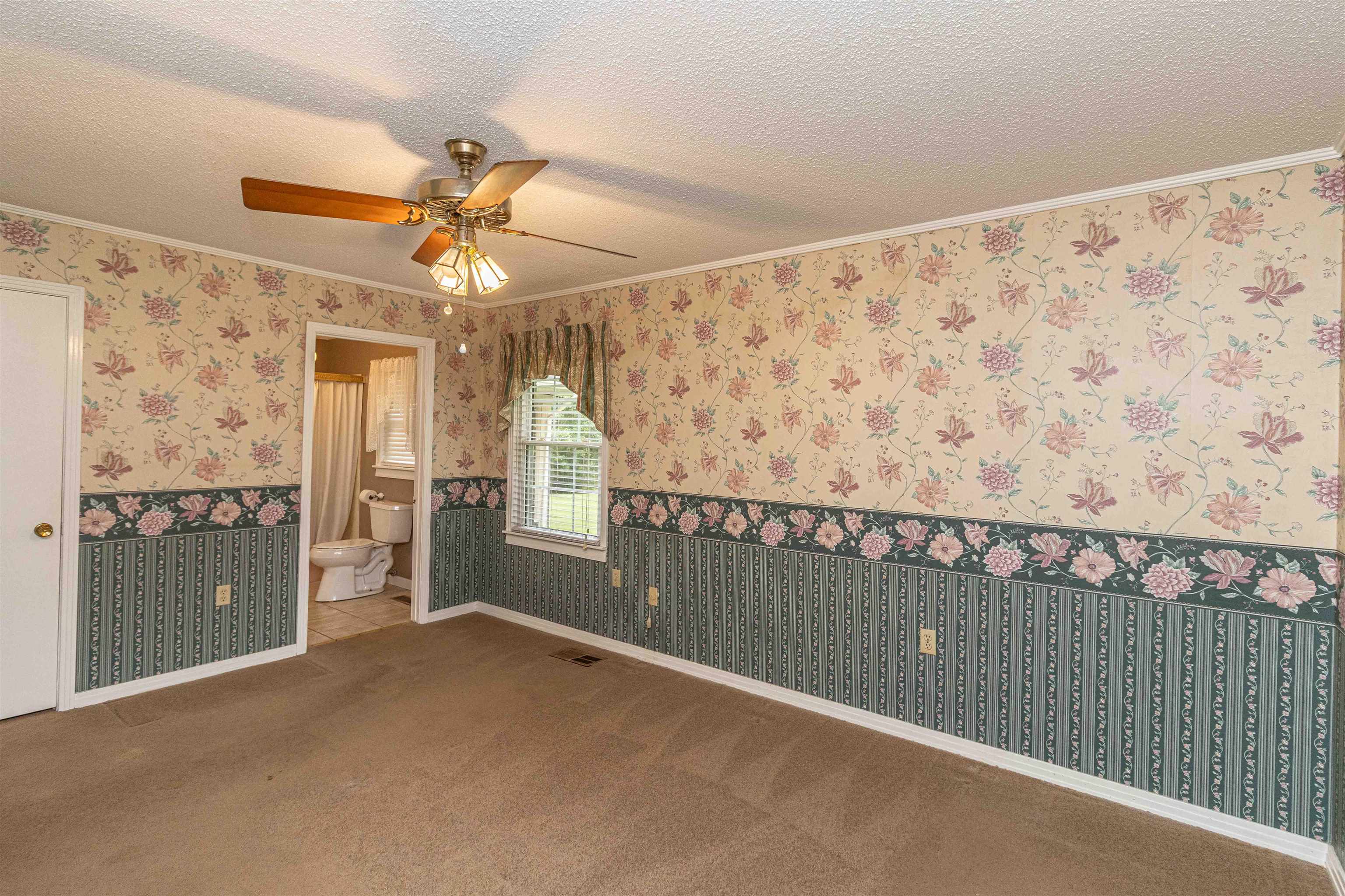 239 Old Road South, Unit 5 Selmer, TN 38375 - Photo 15 of 34 a view of workspace with window