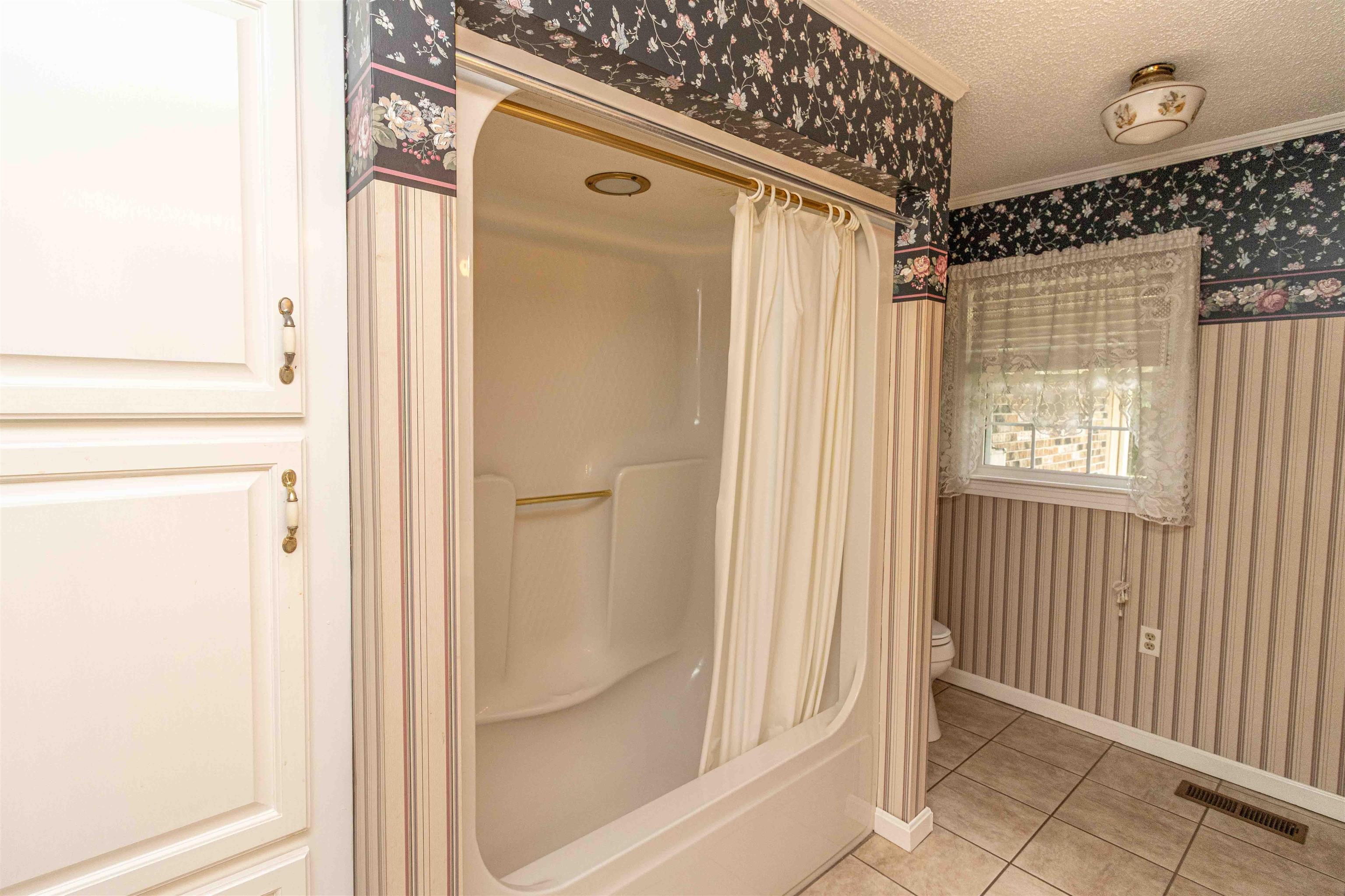 239 Old Road South, Unit 5 Selmer, TN 38375 - Photo 21 of 34