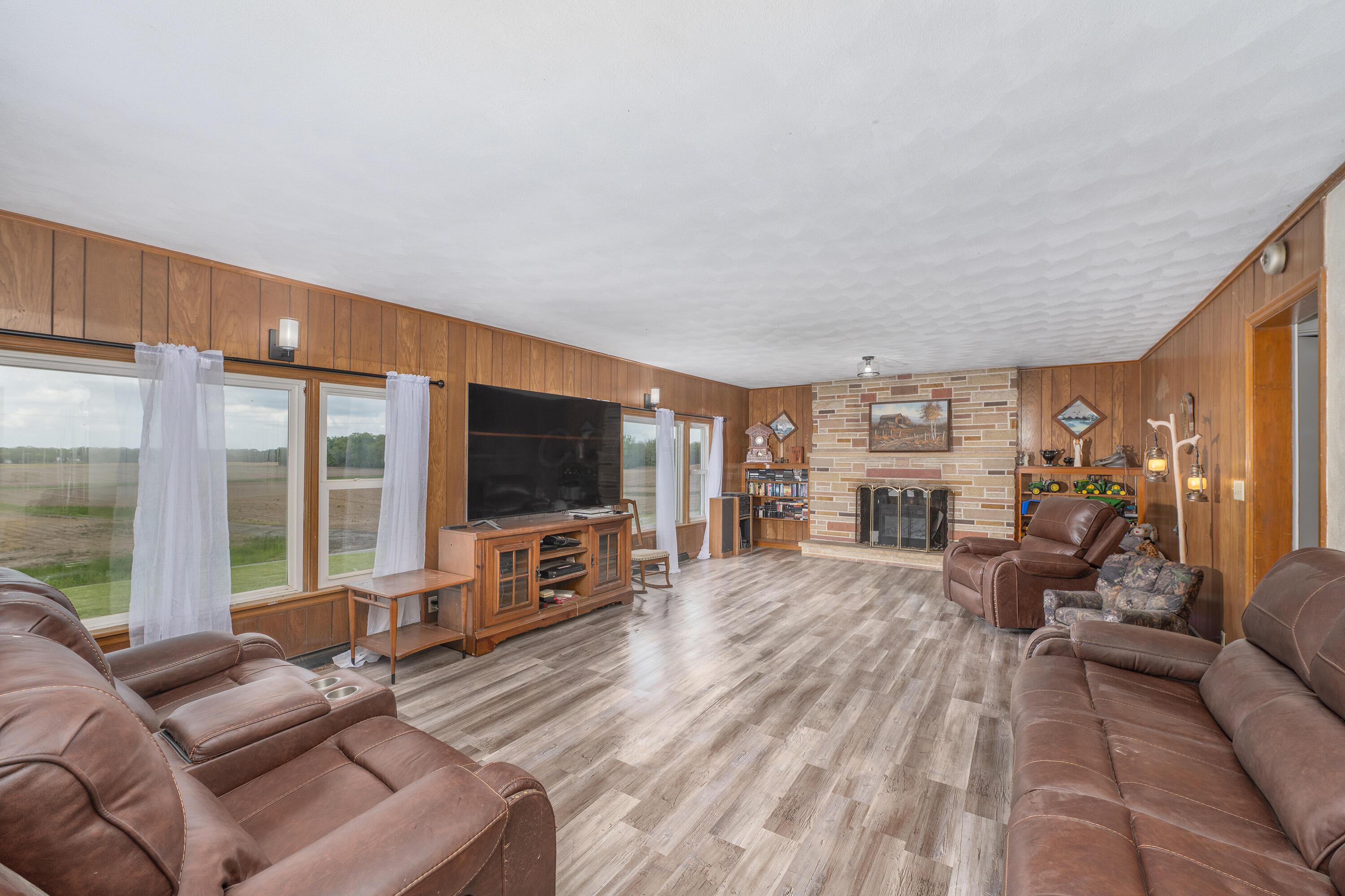 6520 Hall Road Centerburg, OH 43011 - Photo 11 of 31 6520Hall_11