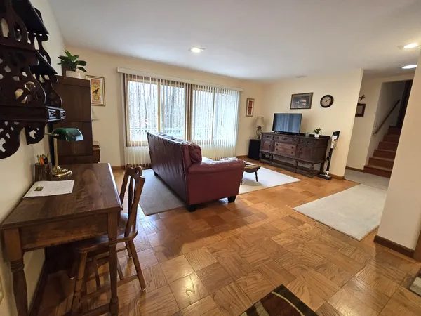 a view of a livingroom and dining room