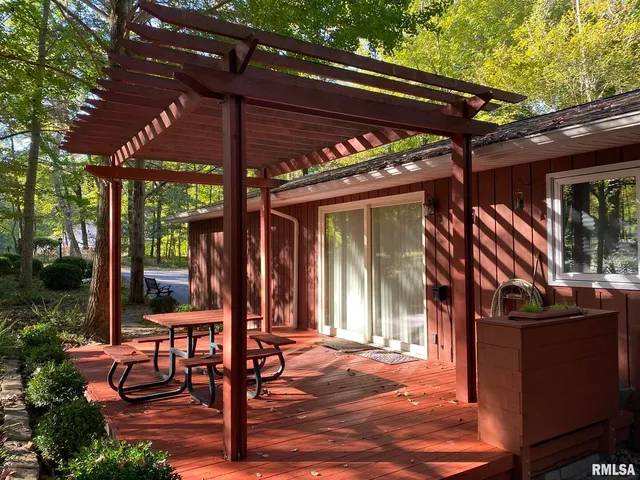 a view of outdoor space with lots of green space