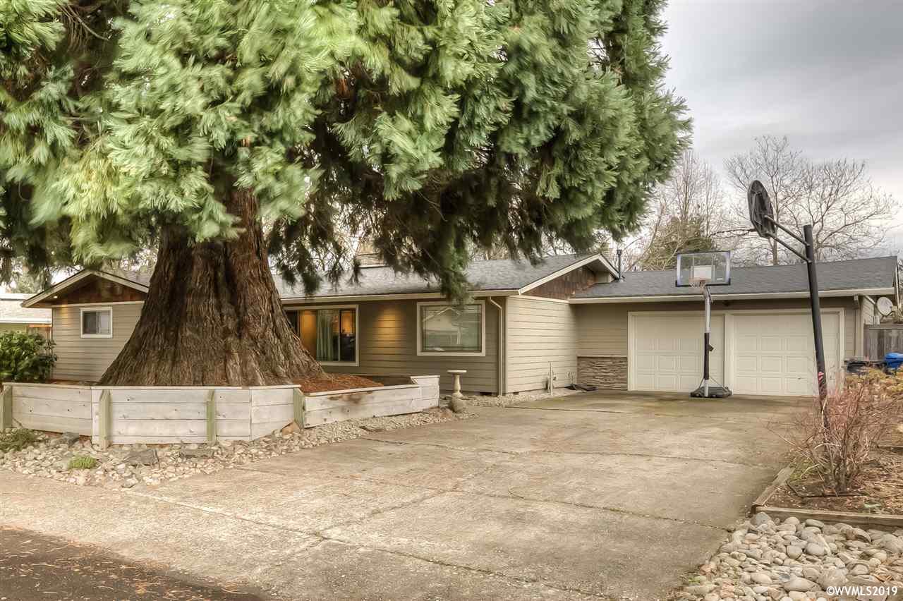 1013 Rafael Avenue North Keizer, OR 97303 - Photo 2 of 36
