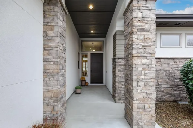 $799,000 | 556 West Carnelian Lane, Eagle, ID 83616