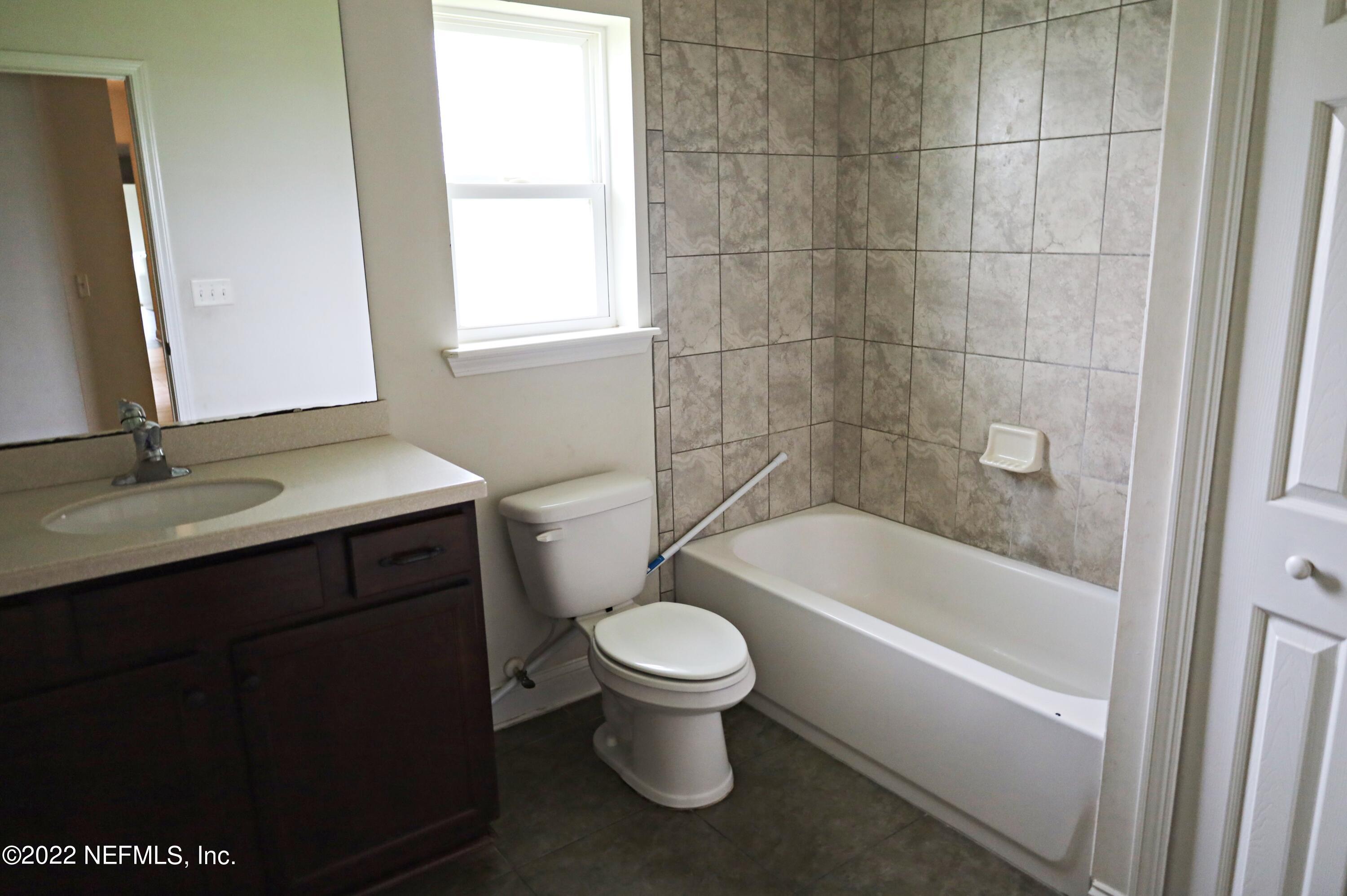 10991 Lothmore Road Jacksonville, FL 32221 - Photo 18 of 23 Bath 3