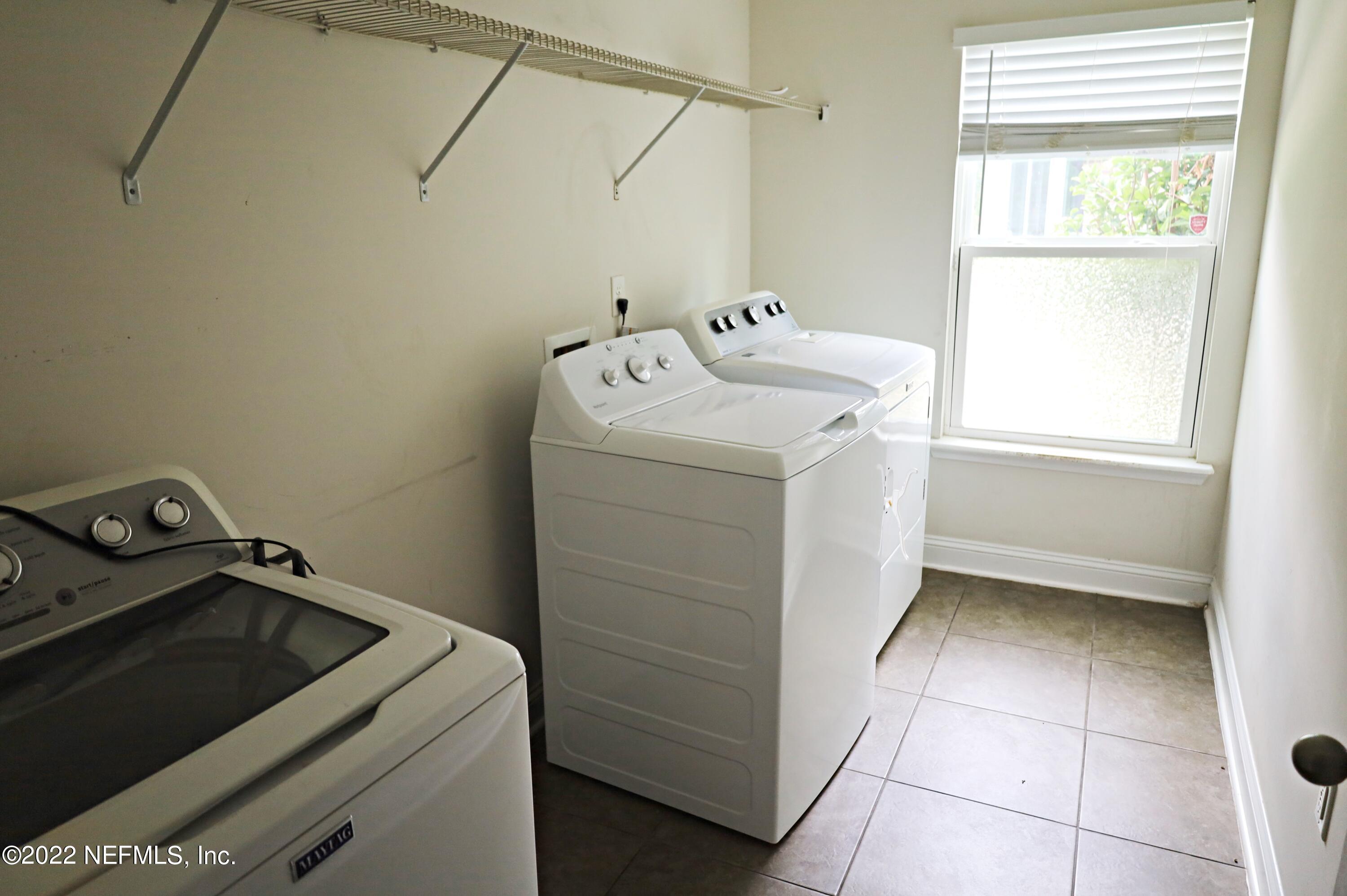 10991 Lothmore Road Jacksonville, FL 32221 - Photo 19 of 23 Laundry Room