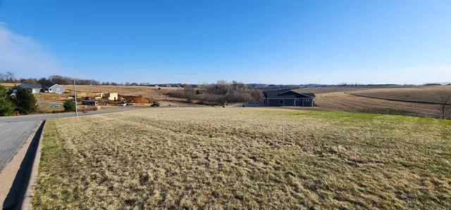 $42,900 | Lot 13 West Point Circle, Viroqua, WI 54665
