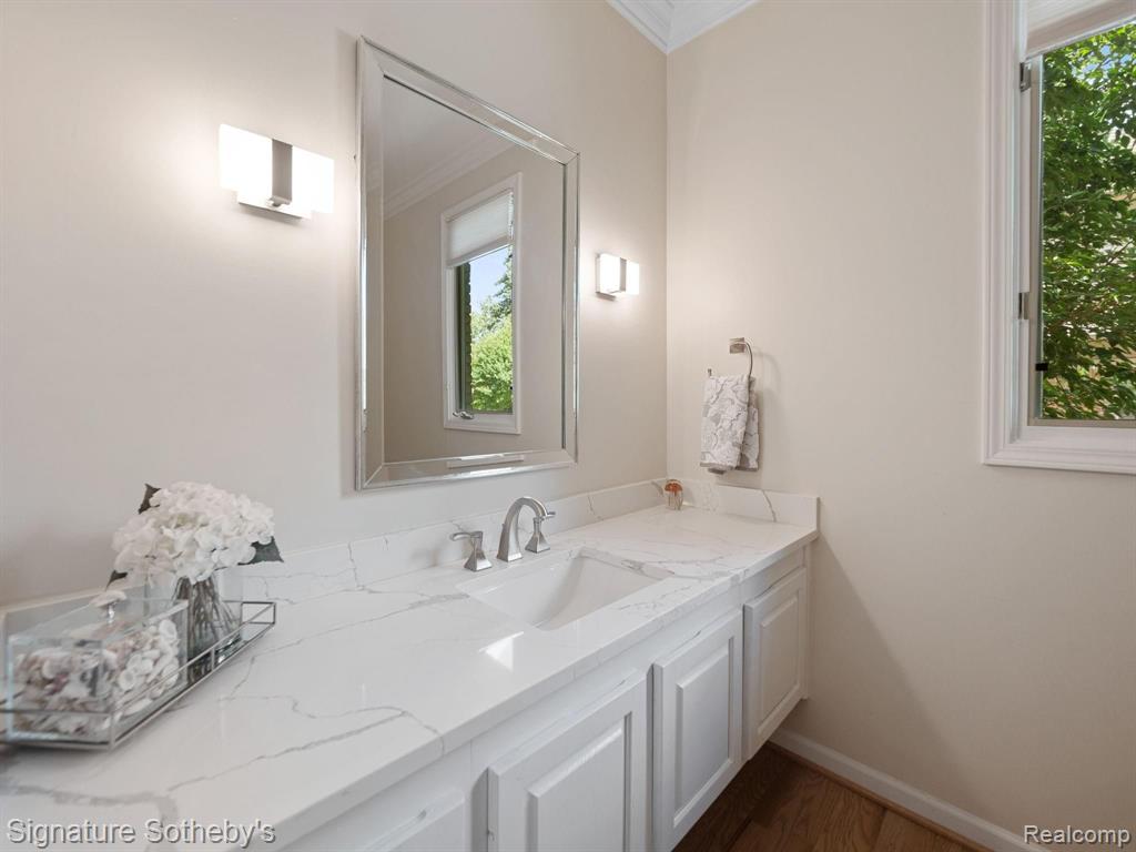 2085 Mapleridge Road Rochester Hills, MI 48309 - Photo 46 of 58