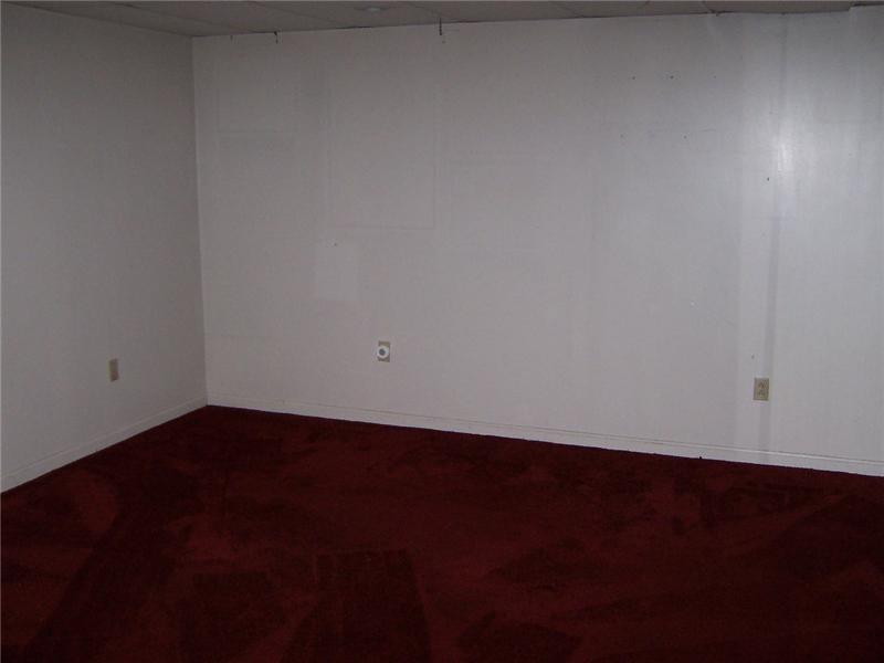 183 Boxfield Road Upper St. Clair, PA 15241 - Photo 15 of 17 Den/Family/Great Room.