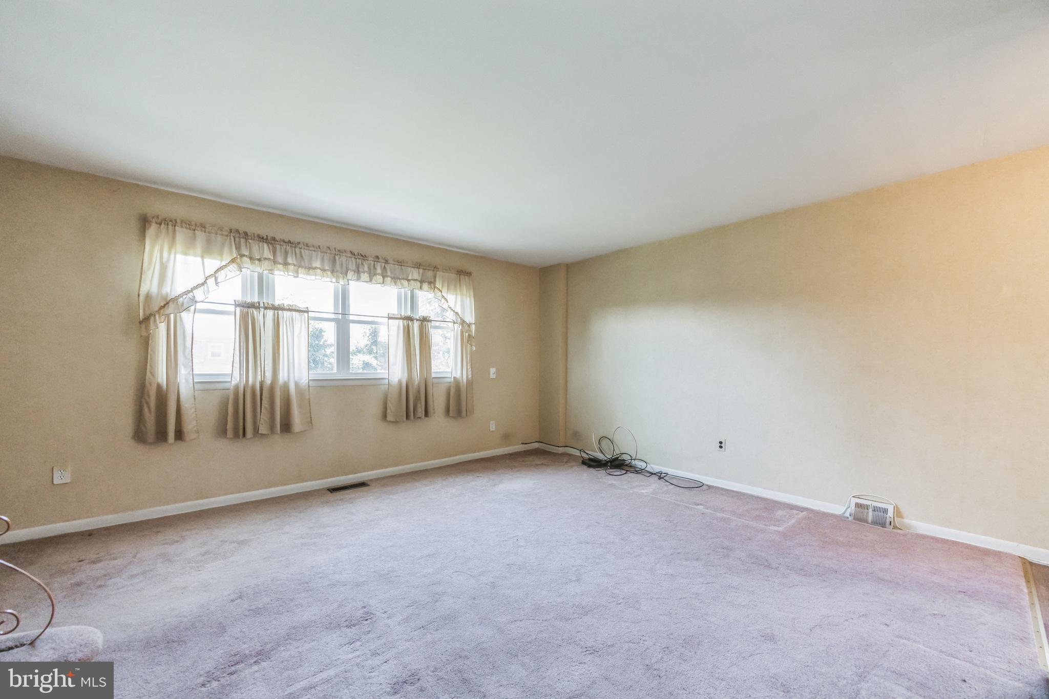 7012 Voigt Road Philadelphia, PA 19128 - Photo 4 of 29 Gallery Image 4