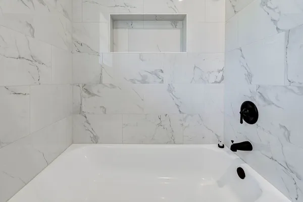 $1,975 | 1703 North Roberson Street, Conroe, TX 77301