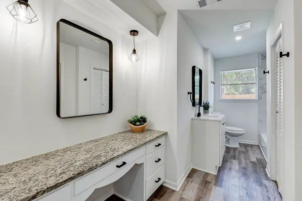 $1,975 | 1703 North Roberson Street, Conroe, TX 77301