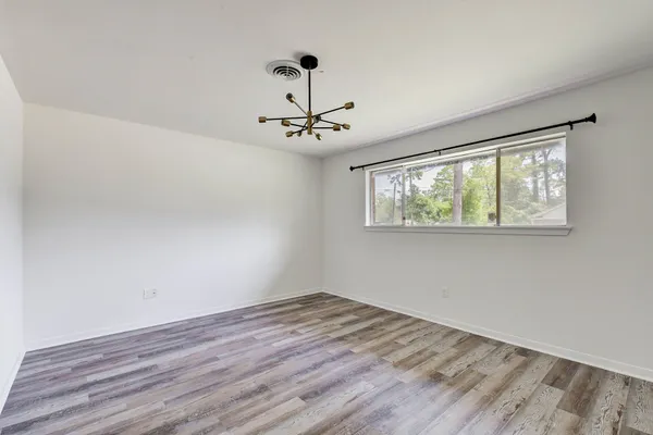 $1,975 | 1703 North Roberson Street, Conroe, TX 77301