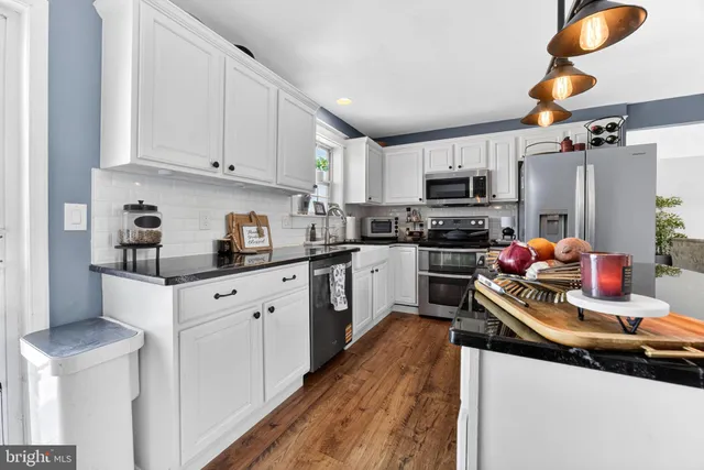 $515,000 | 4609 Troxell Drive, Whitehall, PA 18052