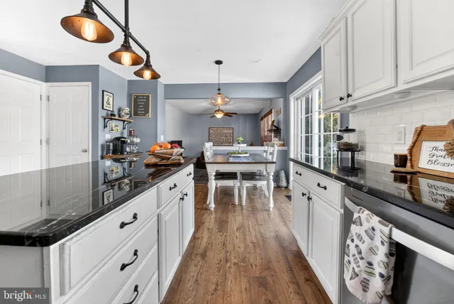 $515,000 | 4609 Troxell Drive, Whitehall, PA 18052