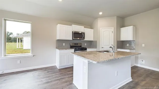 $178,500 | 4016 Savannah Oaks Drive, Lake Charles, LA 70607