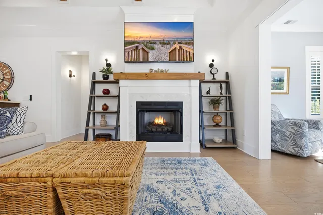 $699,900 | 121 Blackwater Drive, Murrells Inlet, SC 29576