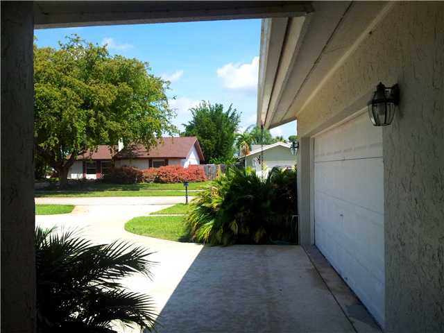 4196 Bay Laurel Way Boca Raton, FL 33487 - Photo 3 of 25 Additional Photo