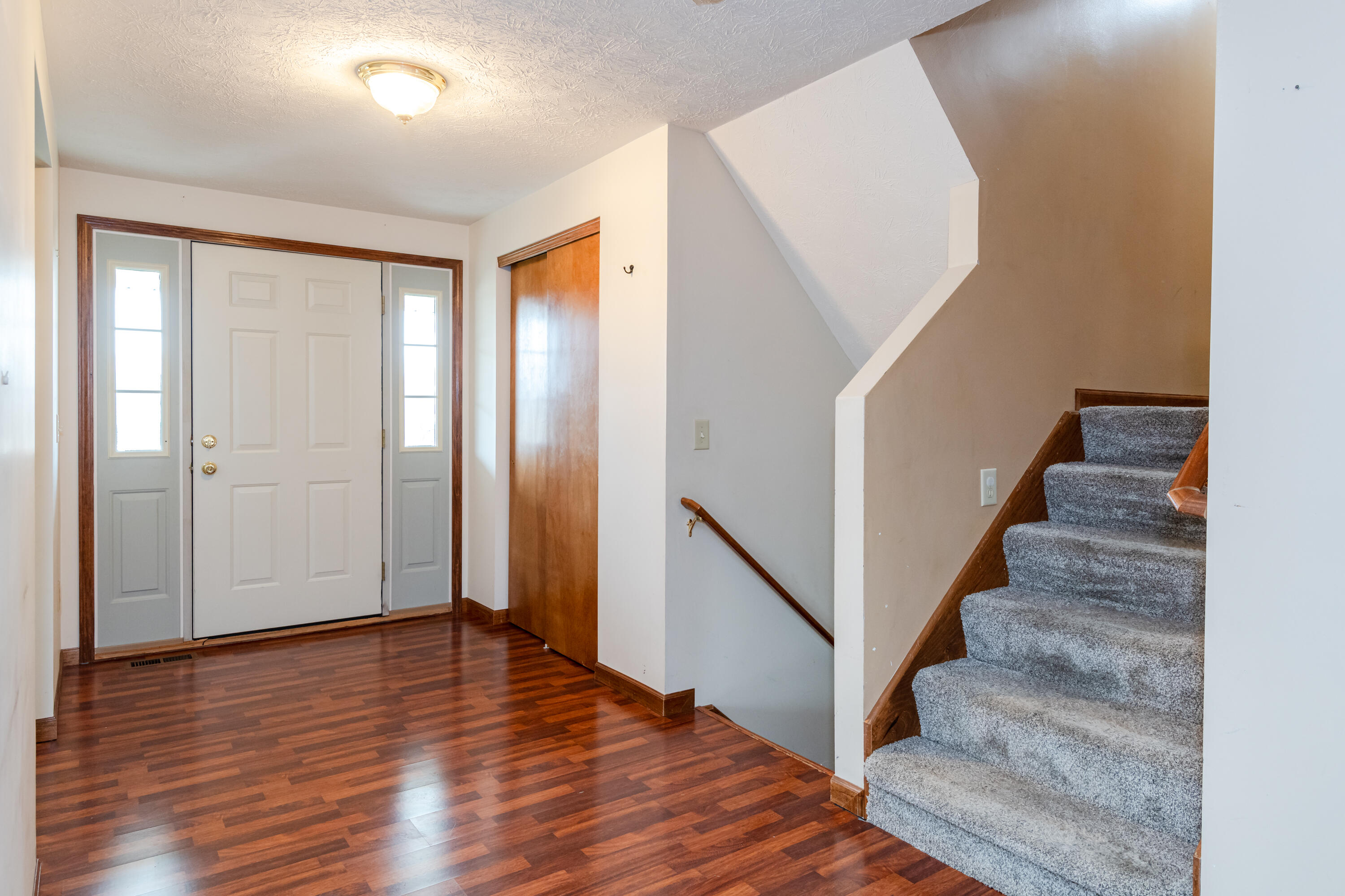 929 North Tecumseh Road Springfield, OH 45504 - Photo 7 of 55
