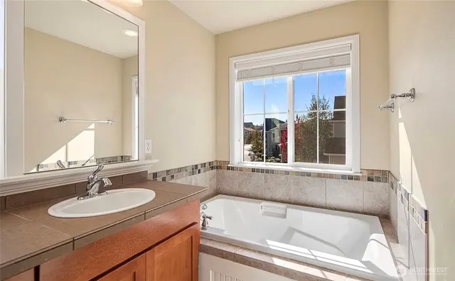 $3,725 | 18232 36 Avenue Southeast, Bothell, WA 98012