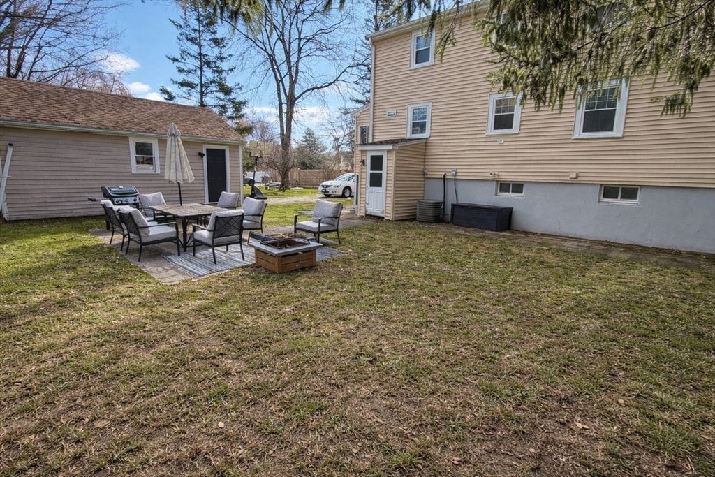 33 Logan Road, Unit 33 Braintree, MA 02184 - Photo 3 of 19