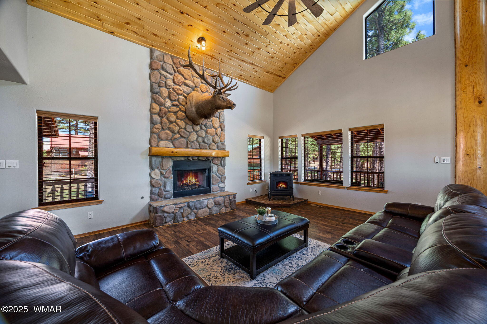 2295 Bison Rnch Trail Overgaard, AZ 85933 - Photo 11 of 68 GREAT ROOM