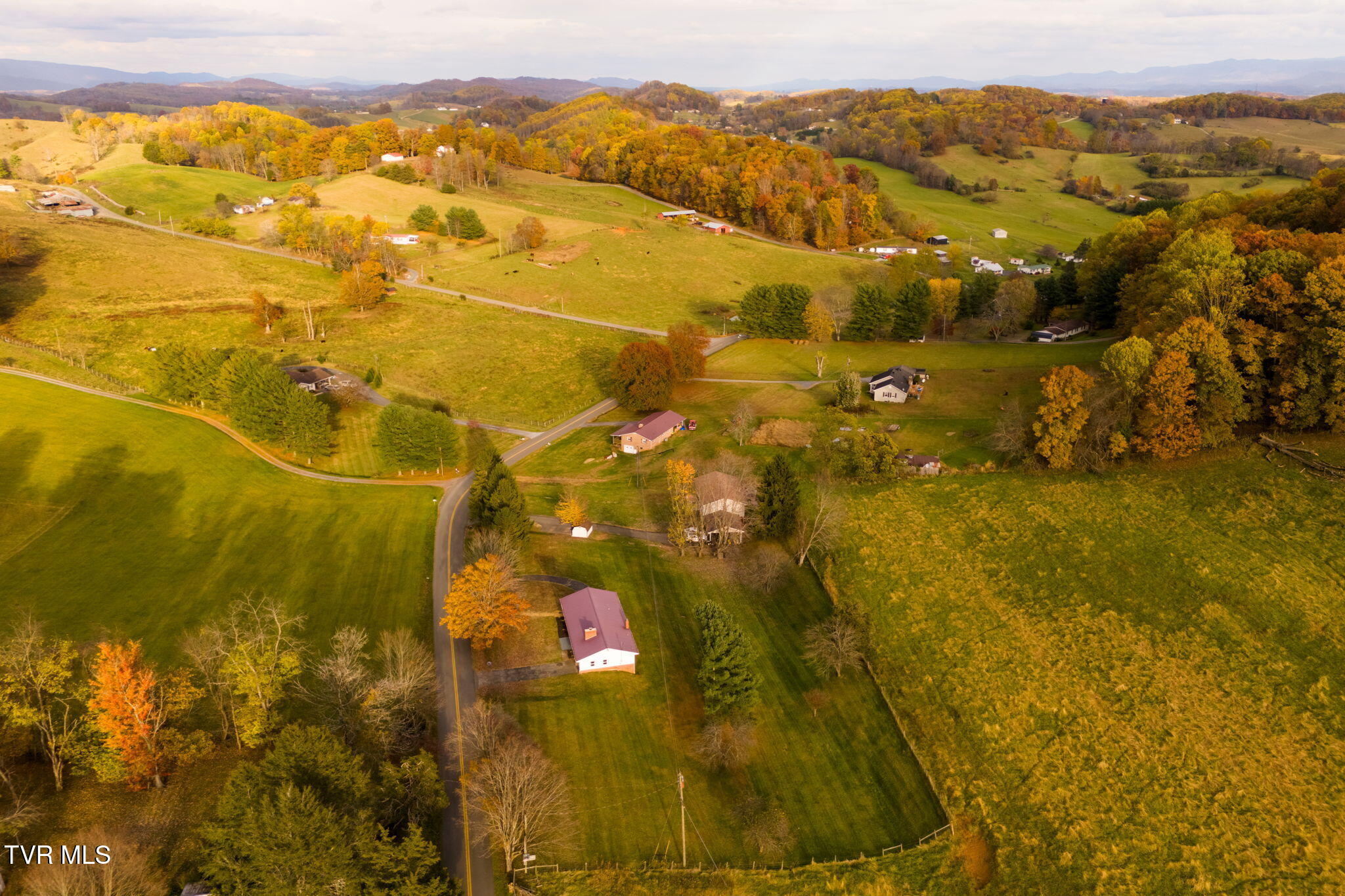 24850 Walden Road Abingdon, VA 24210 - Photo 11 of 38 11-web-or-mls-24850-walden-rd