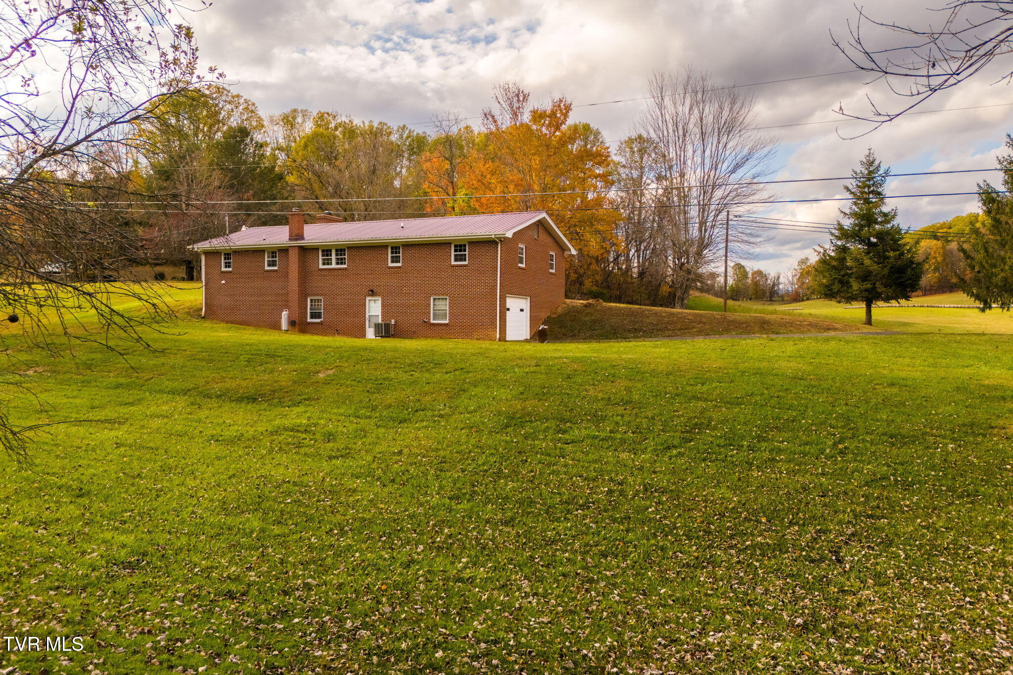 24850 Walden Road Abingdon, VA 24210 - Photo 7 of 38 7-web-or-mls-24850-walden-rd