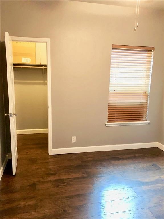 2414 Longview Street, Unit 303 Austin, TX 78705 - Photo 23 of 28