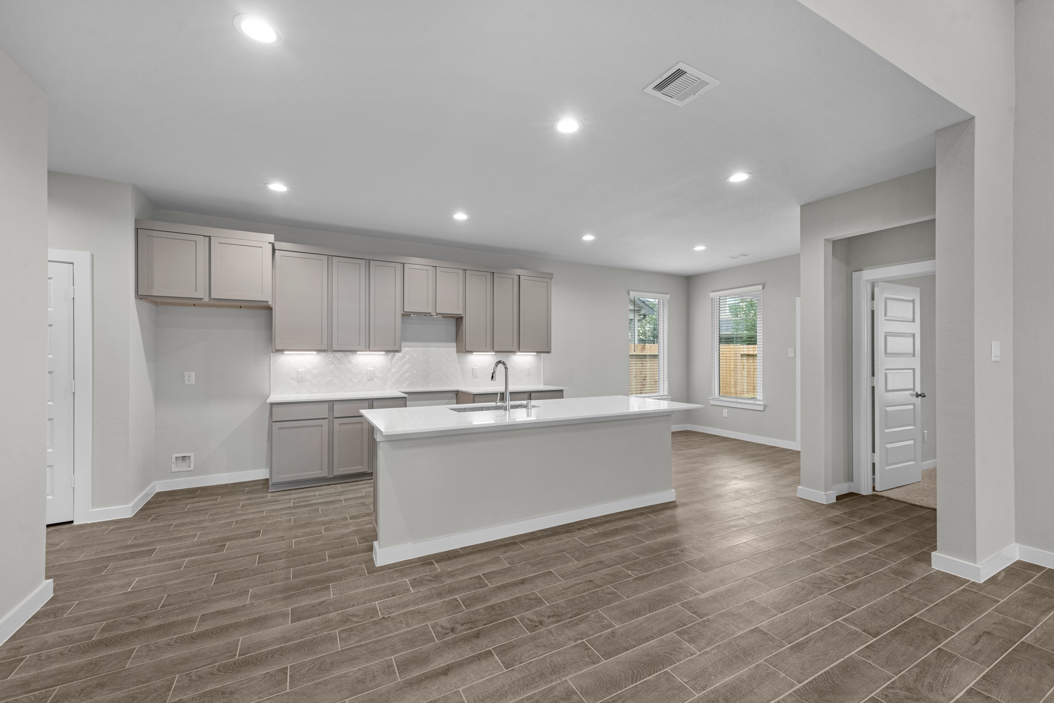 3126 Soaring Pines Trail Conroe, TX 77301 - Photo 3 of 30