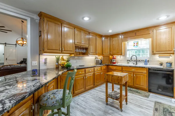 $379,900 | 7354 County Road 44, Dawson, AL 35963