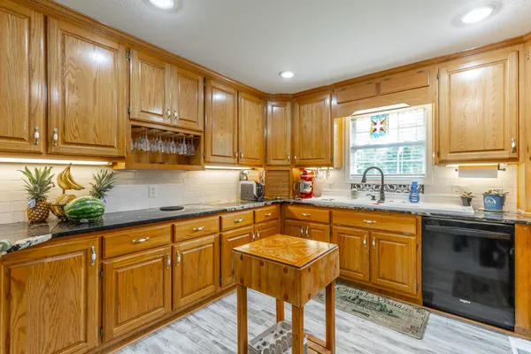 $379,900 | 7354 County Road 44, Dawson, AL 35963