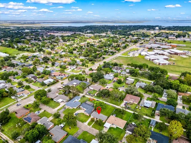 $2,400 | 2006 17th Avenue North, Texas City, TX 77590