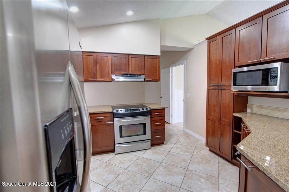 104 Crystal Lake Road Melbourne, FL 32901 - Photo 13 of 27 IMG_6224_5_6_Fusion-Natural