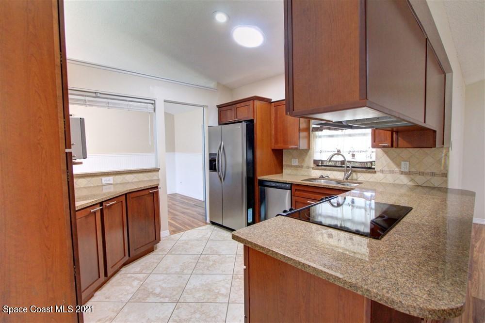 104 Crystal Lake Road Melbourne, FL 32901 - Photo 14 of 27 IMG_6230_1_2_Fusion-Natural