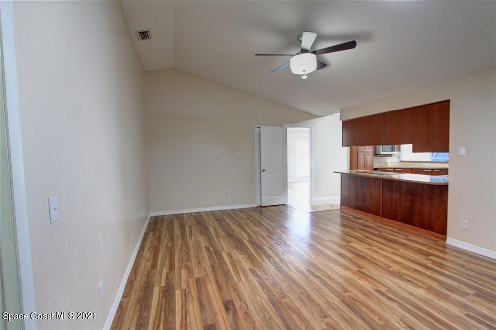 104 Crystal Lake Road Melbourne, FL 32901 - Photo 19 of 27 IMG_6269_70_71_Fusion-Natural