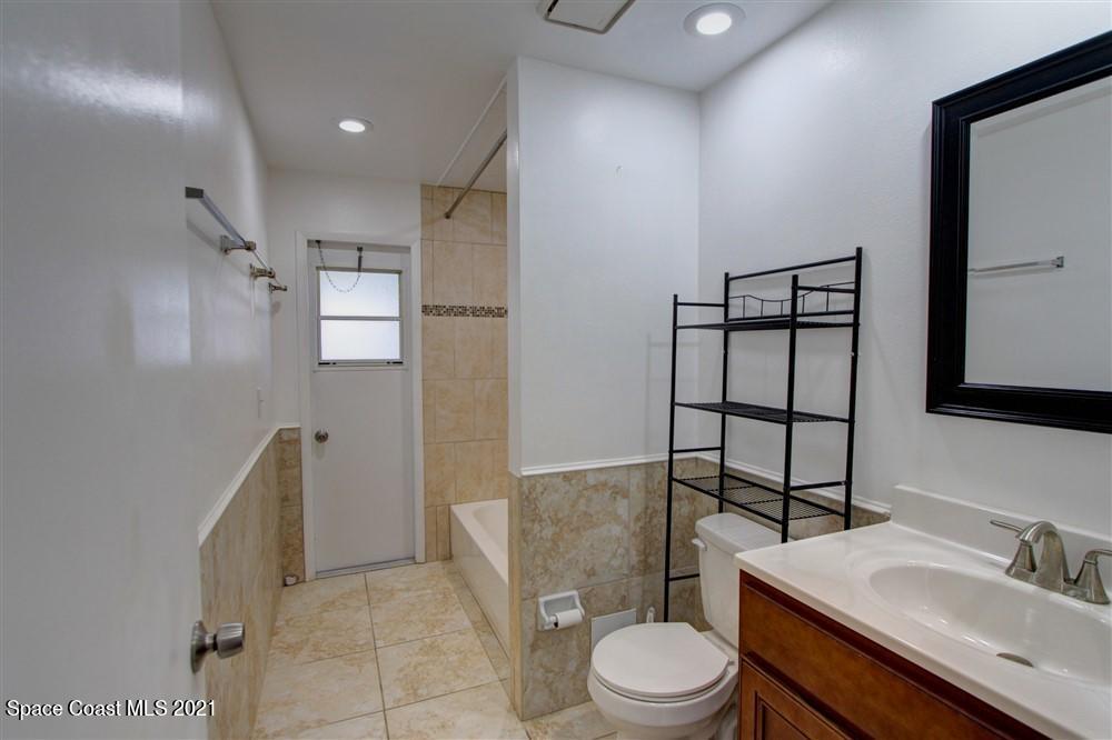 104 Crystal Lake Road Melbourne, FL 32901 - Photo 21 of 27 IMG_6266_7_8_Fusion-Natural