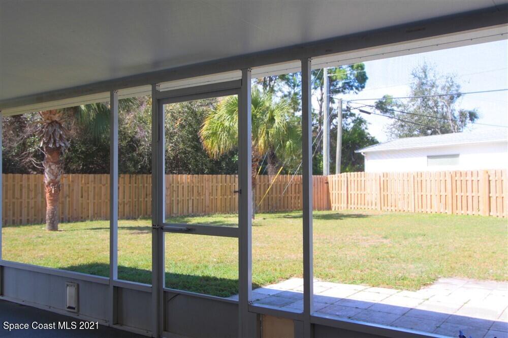 104 Crystal Lake Road Melbourne, FL 32901 - Photo 26 of 27 IMG_5473_4_5_Compressor