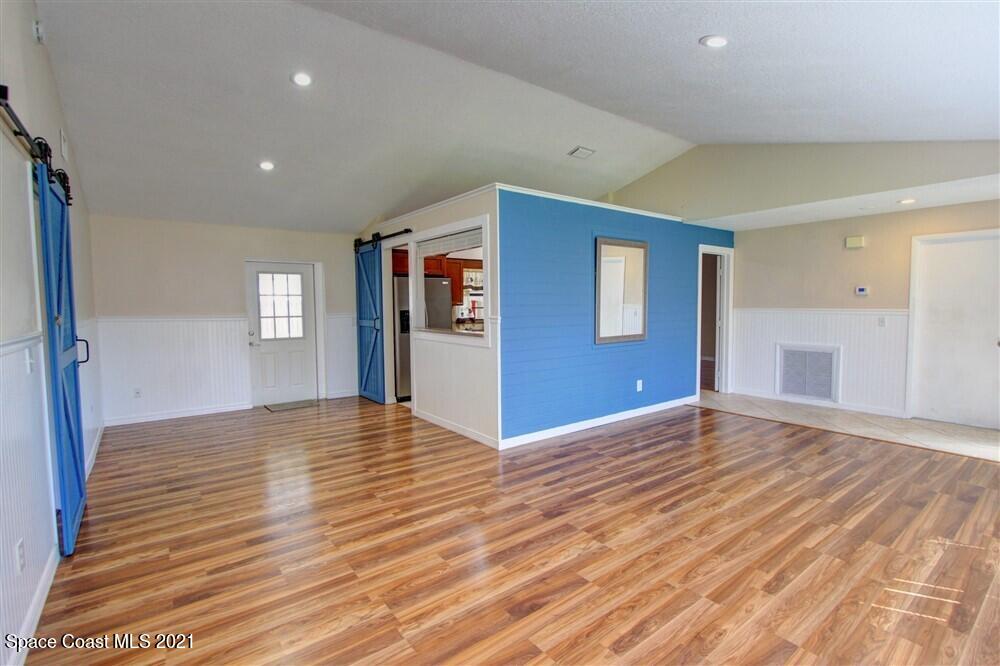 104 Crystal Lake Road Melbourne, FL 32901 - Photo 5 of 27 IMG_6197_8_9_Fusion-Natural