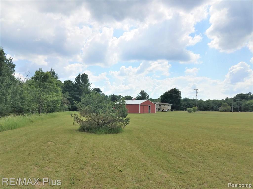 4790 Lonsberry Road Columbiaville, MI 48421 - Photo 51 of 59