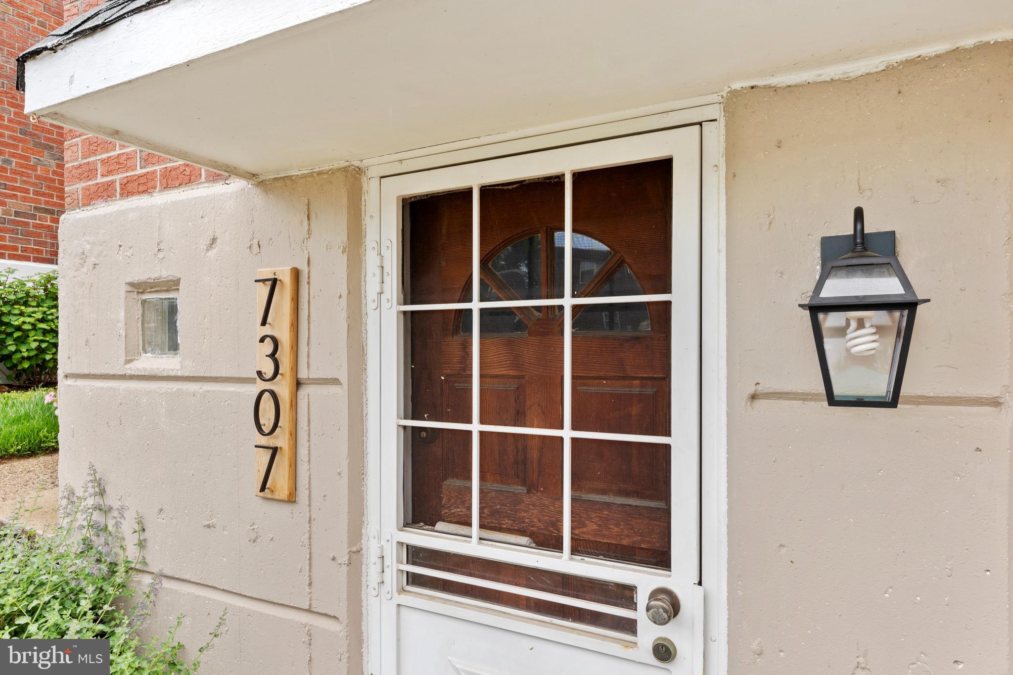 7307 Hiola Road Philadelphia, PA 19128 - Photo 2 of 24 Gallery Image 2