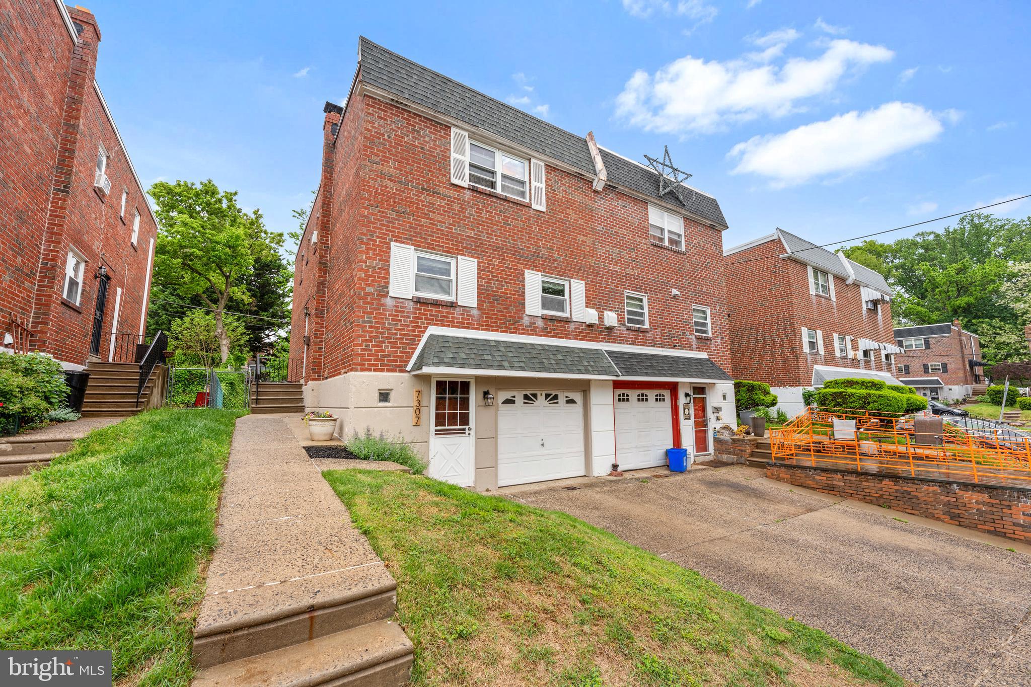 7307 Hiola Road Philadelphia, PA 19128 - Photo 3 of 24 Gallery Image 3