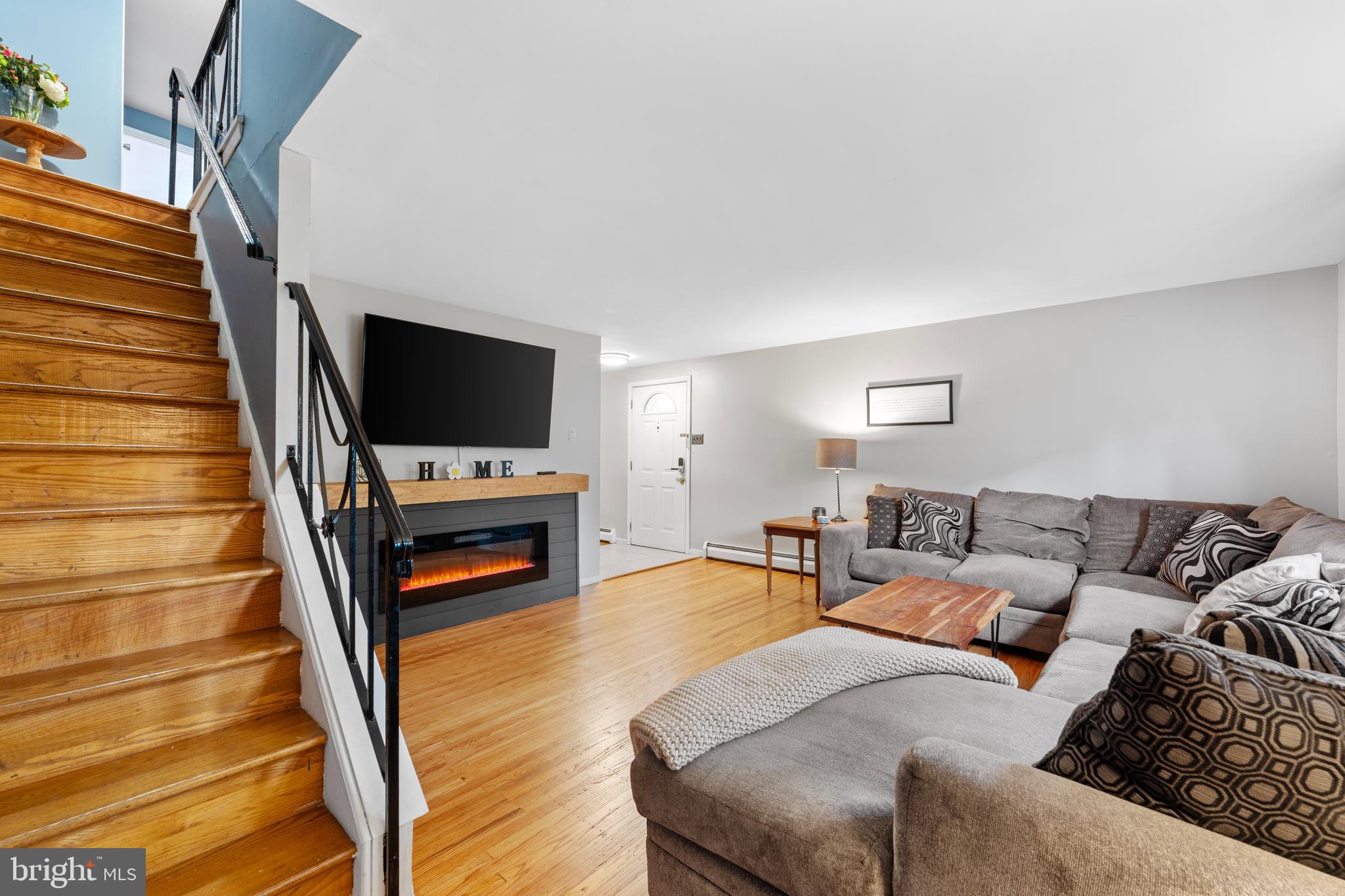 7307 Hiola Road Philadelphia, PA 19128 - Photo 5 of 24 Gallery Image 5