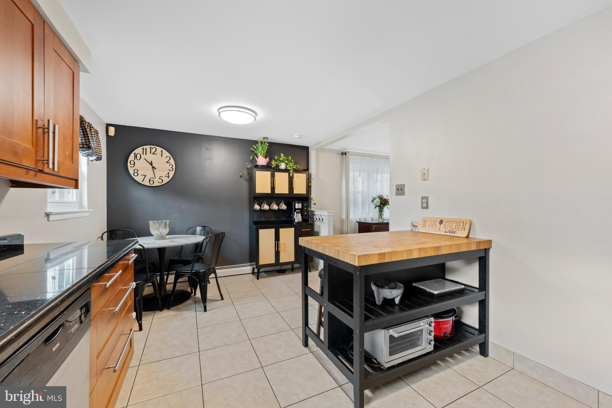 7307 Hiola Road Philadelphia, PA 19128 - Photo 7 of 24 Gallery Image 7