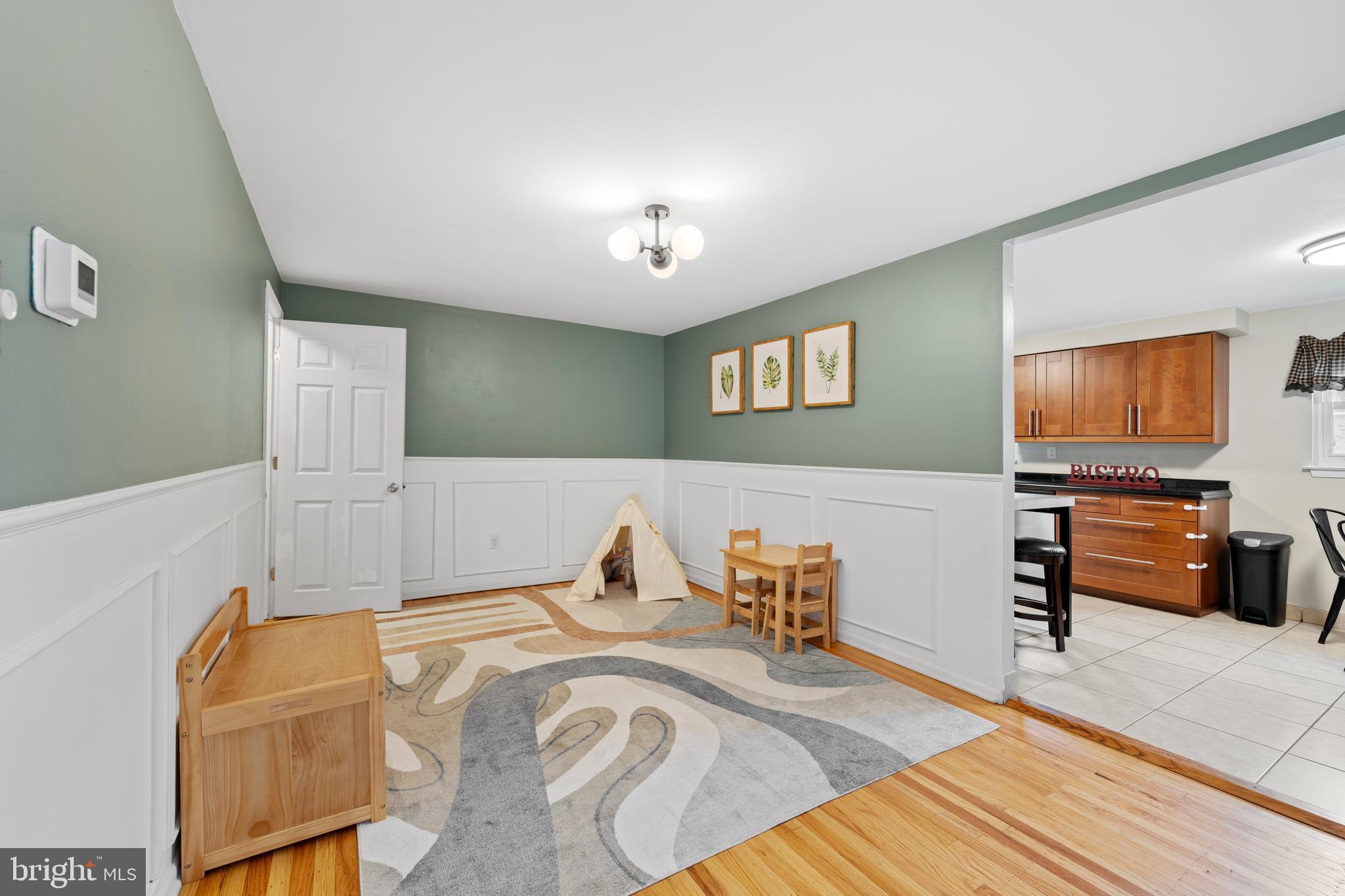 7307 Hiola Road Philadelphia, PA 19128 - Photo 9 of 24 Gallery Image 9
