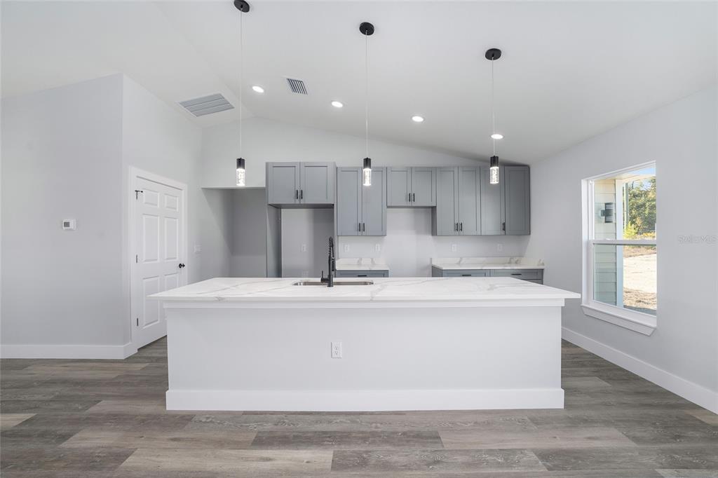 10 Locust Loop Circle Ocala, FL 34472 - Photo 14 of 38